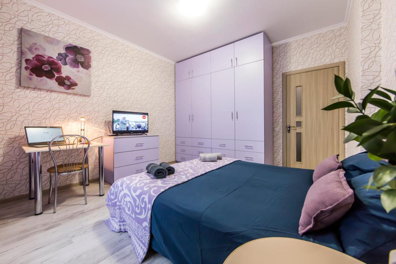 Стильные Апартаменты,Метро Вырлица,Метро Харьковская Kiew Exterior foto